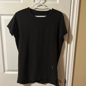 Alphalete black t shirt